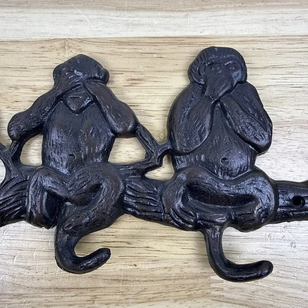 Wise Monkey Wall Hook Rack Cast Iron Keys Clothes Rustic 3 Tail Hooks 11”